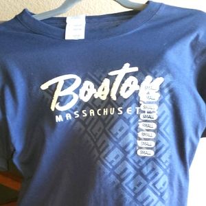💙🤍 NWT Boston, Massachusetts Tshirt